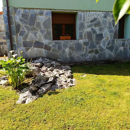 アパート Enzo ラ・フランカ